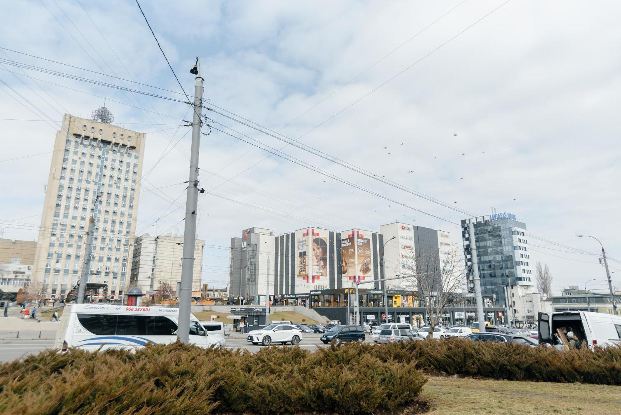 Ultra Centr Chisinau Luxrent Apartment Ngoại thất bức ảnh