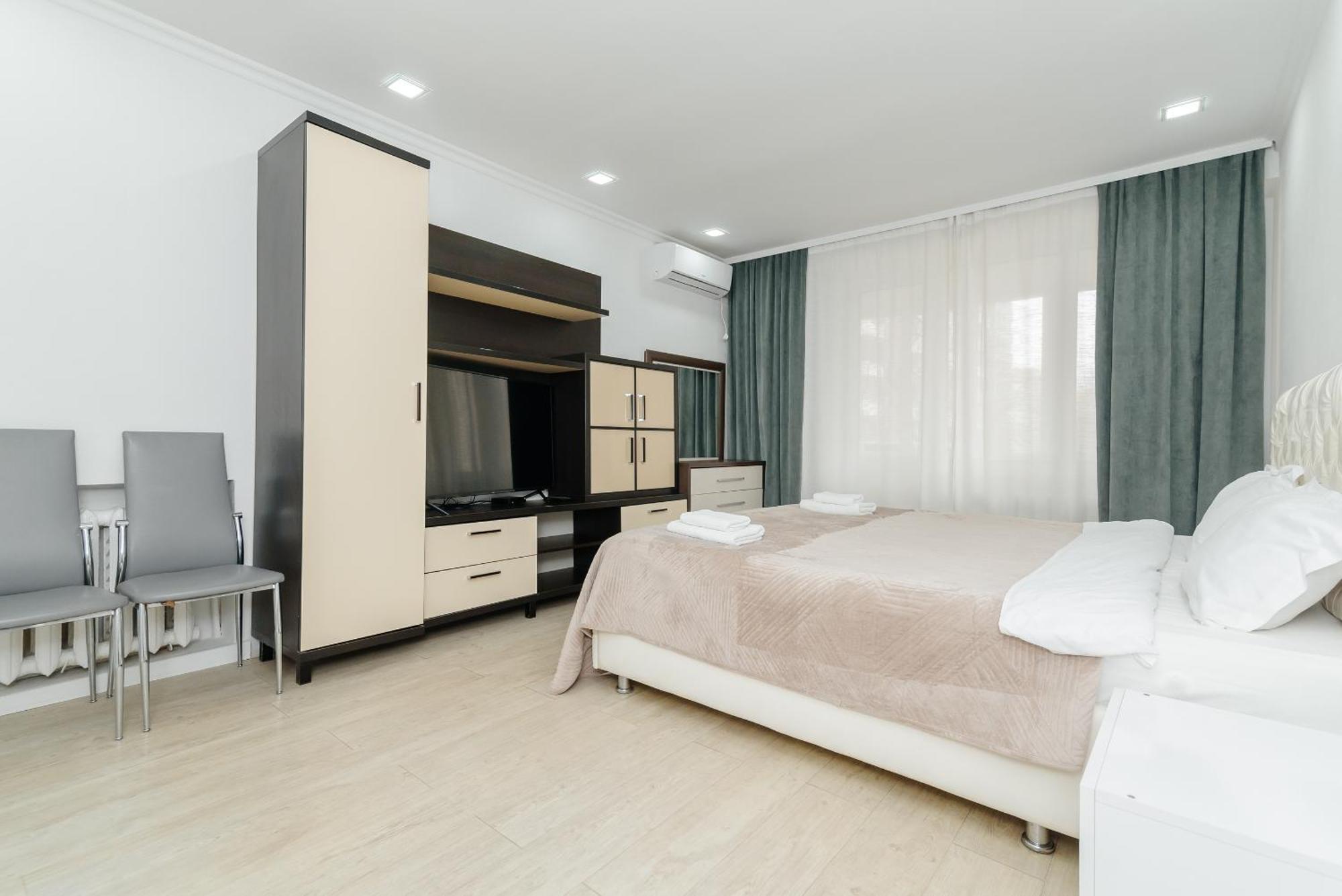 Ultra Centr Chisinau Luxrent Apartment Ngoại thất bức ảnh
