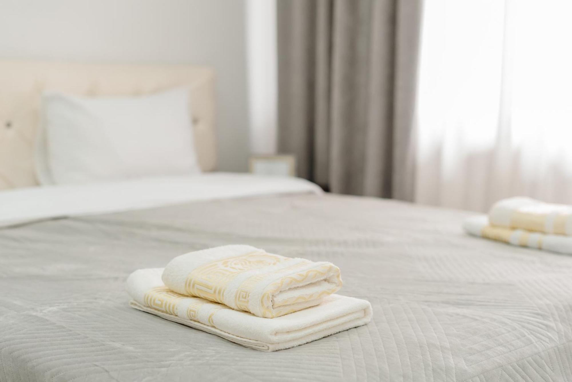 Ultra Centr Chisinau Luxrent Apartment Ngoại thất bức ảnh
