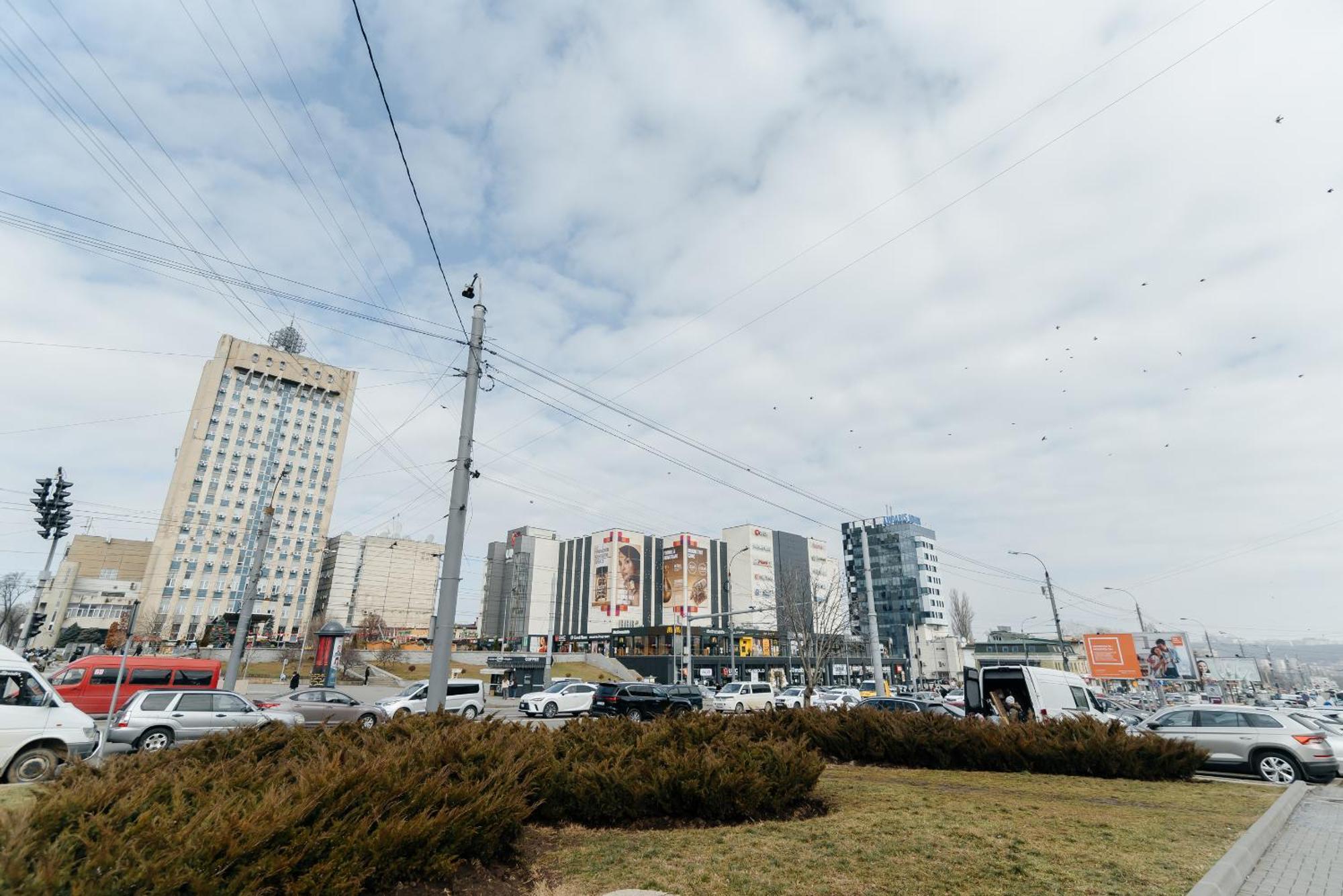 Ultra Centr Chisinau Luxrent Apartment Ngoại thất bức ảnh